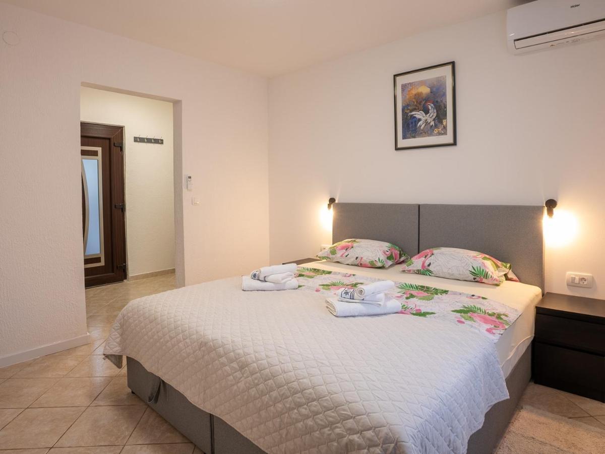 Restaurant & Rooms Nino Porat  Exterior photo